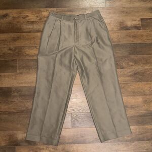 Greg Norman Golf Performance Pants Mens 34x30 Tan Unfinished Hem Pleated Front